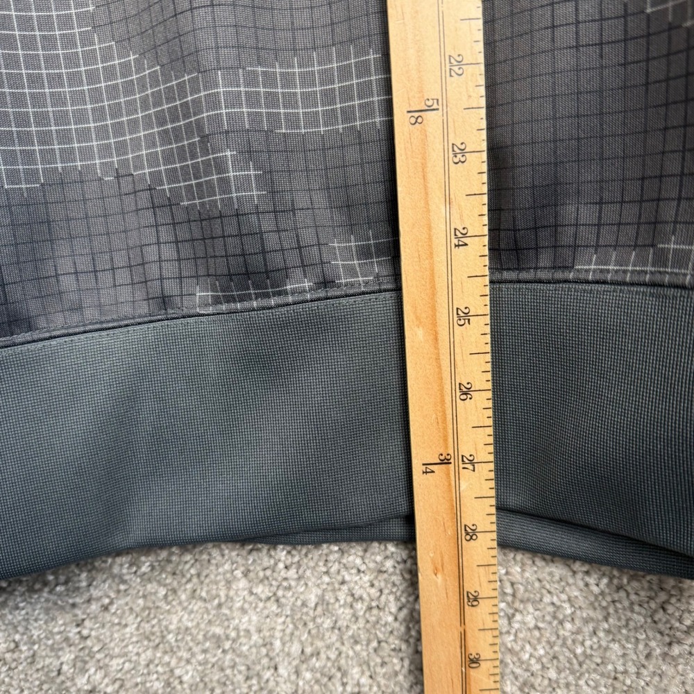 Nike Air Max Mens Grey Grid Camo Crewneck Sweatshirt Utility Arm Pocket Medium - Picture 6 of 7